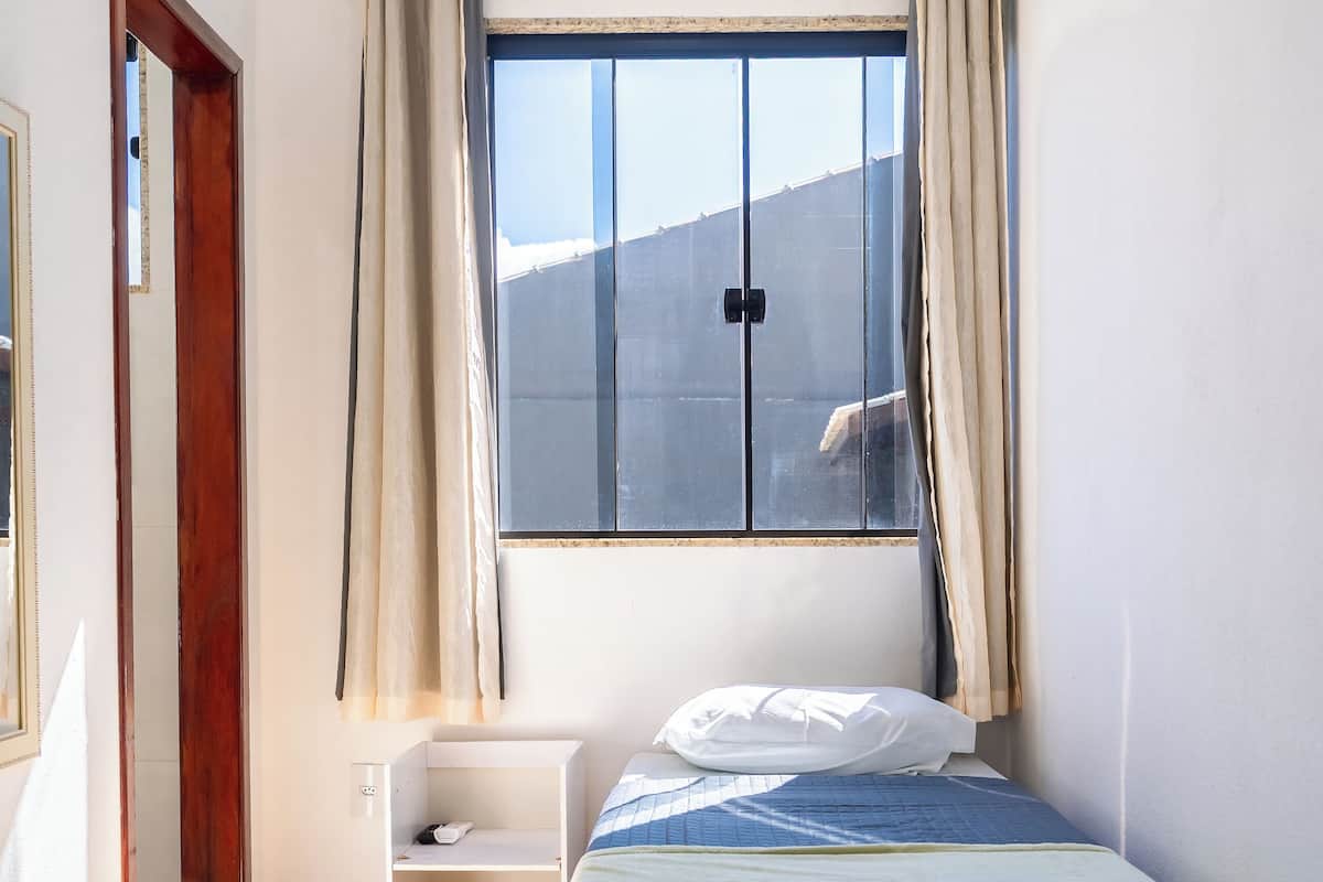 Single Room | Free WiFi