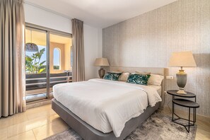 2 عدّة غرف نوم ومكواة/لوح كي وواي فاي مجانًا وملاءات أسرّة