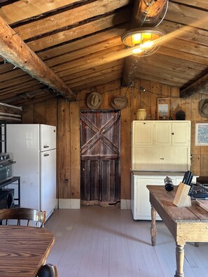 Private kitchen - Rel Rio Rentals (Creede)