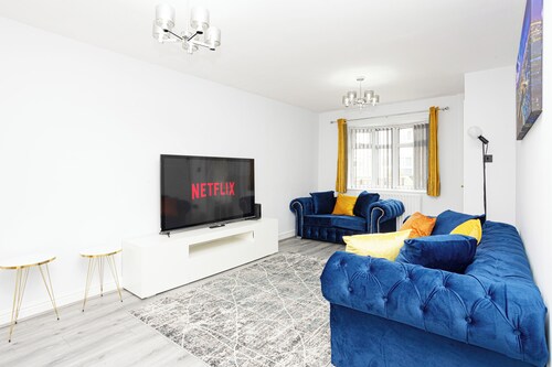 Urban Gem :A home away from home 