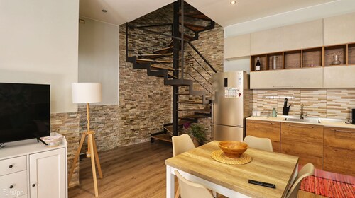 Nella Parte Alta Della Citta' Antica via san Giuliano, Animali e Terrazzino