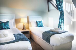 3 chambres, fer et planche à repasser, lit parapluie, Wi-Fi gratuit