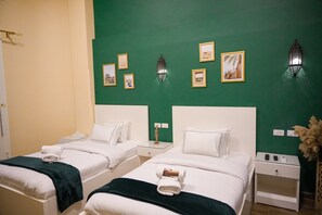 Minibar, desk, laptop workspace, free WiFi - Hathor House (Cairo)