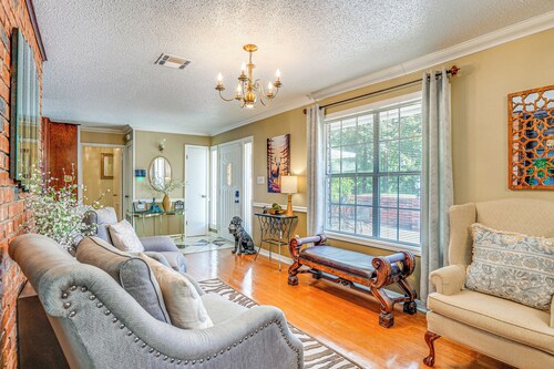 Charming Retreat w/ Patio: Near Grambling/Ruston!
