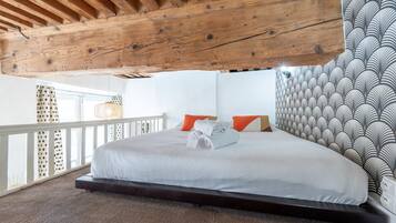 Een strijkplank/strijkijzer, gratis wifi, beddengoed