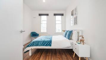 2 bedrooms, iron/ironing board, free WiFi