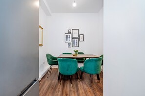 Living area - Beautiful Flat Near the Center 11 min  (London)