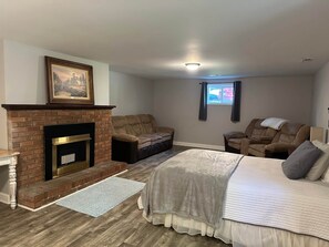 4 室のベッドルーム、アイロン / アイロン台、旅行用ベビーベッド、WiFi