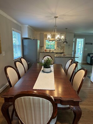 تناول الطعام