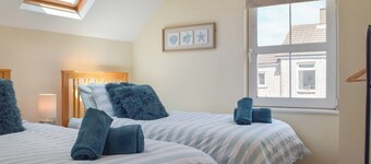 2 bedroom accommodation in Porthcawl