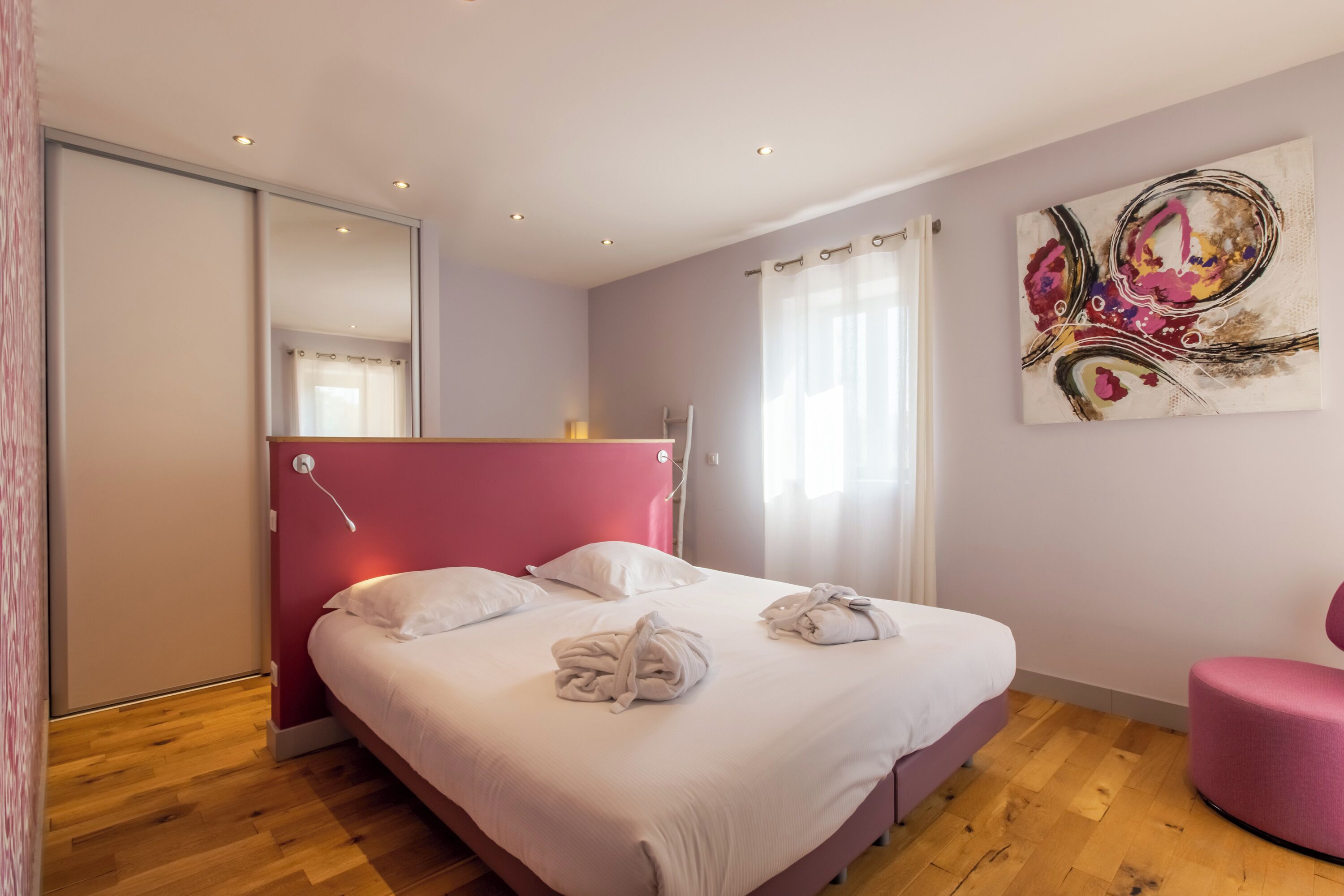 6 多间卧室、熨斗/熨衣板、免费 WiFi、床单