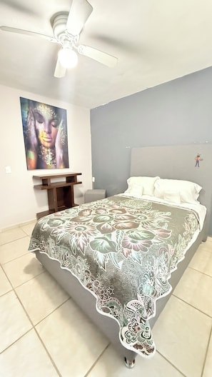 2 habitaciones, tabla de planchar con plancha y wifi gratis 