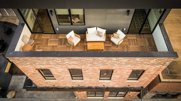 Suite Mewah | Teras/patio