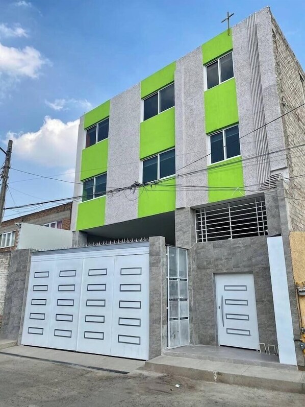 Front of property - Lomas Altas Tonala Céntrico 6 (Tonalá)