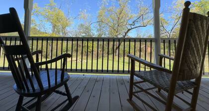 Serene Mountain Retreat on 17 acres by National Park, EV Charger