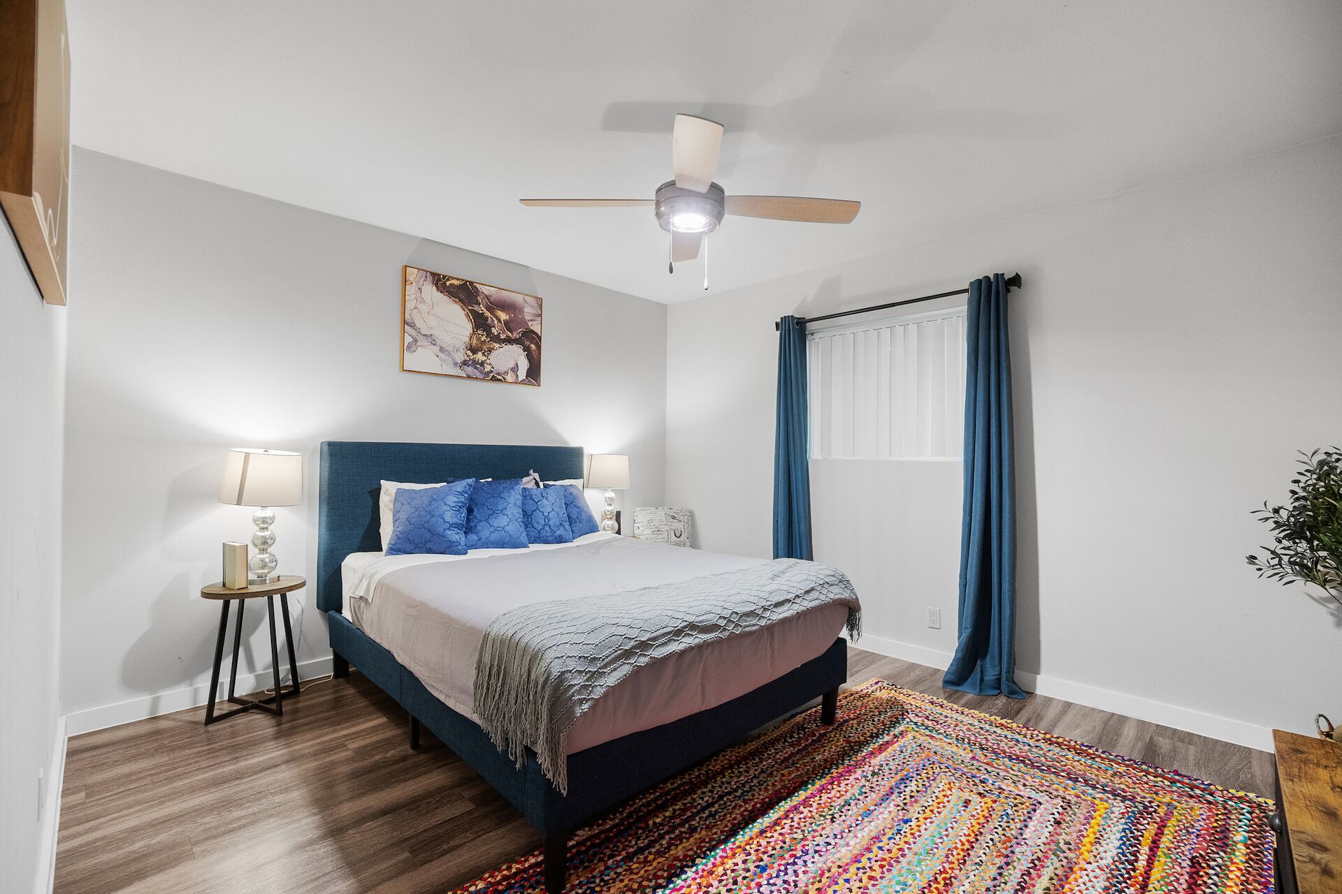 Stylish 1BR Near UT | Highland | Evonify