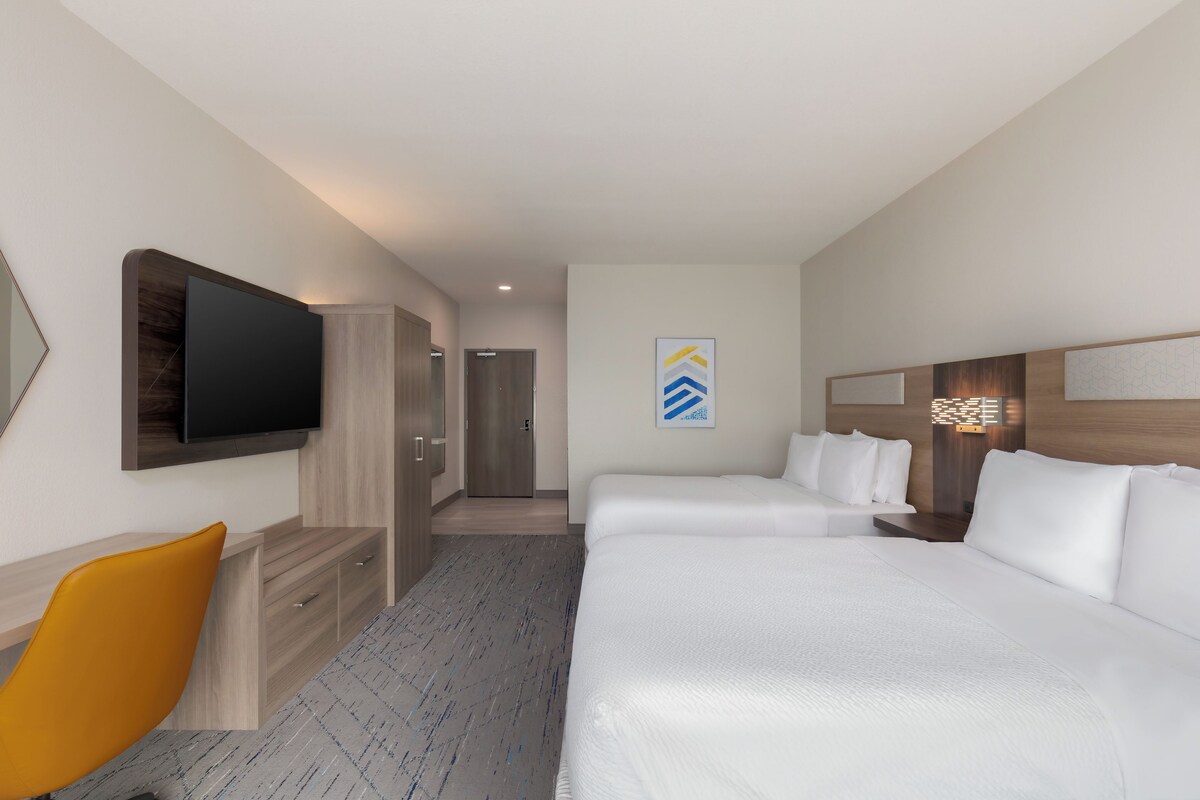 In-room safe, blackout drapes, iron/ironing board, WiFi (free)