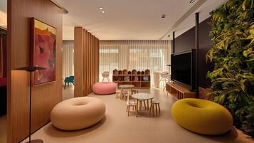 Kawasan tempat duduk lobi