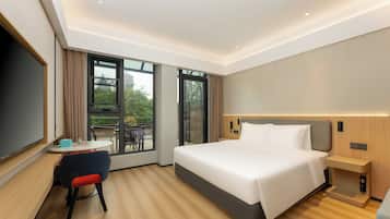 1 King Standard Balcony