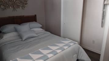 1 Schlafzimmer, Bügeleisen/Bügelbrett, kostenloses WLAN, Bettwäsche