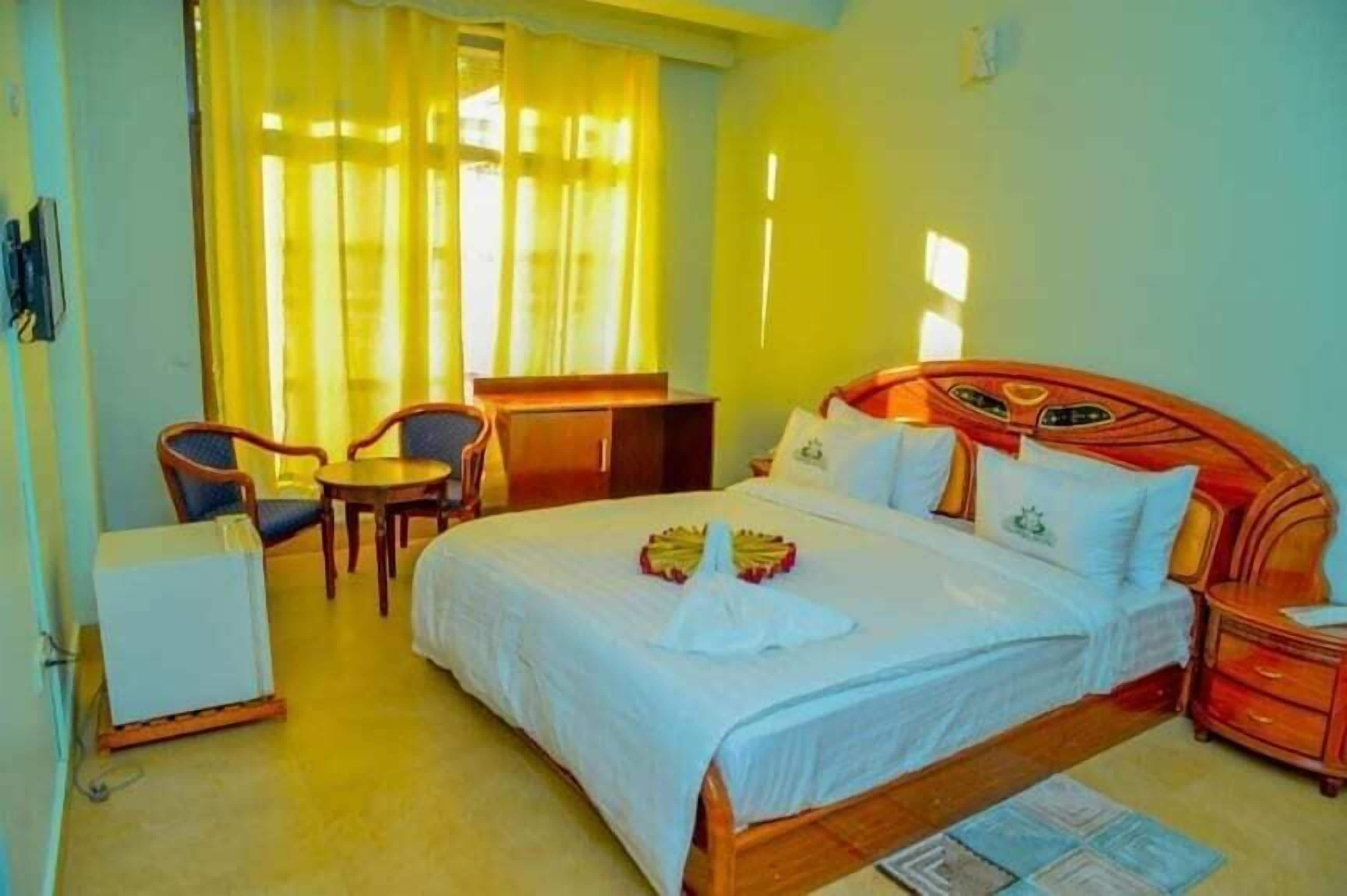 Deluxe Double Room, Garden View