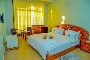 Deluxe Double Room, Garden View - Elegance Lodge &Hotel (Serengeti)