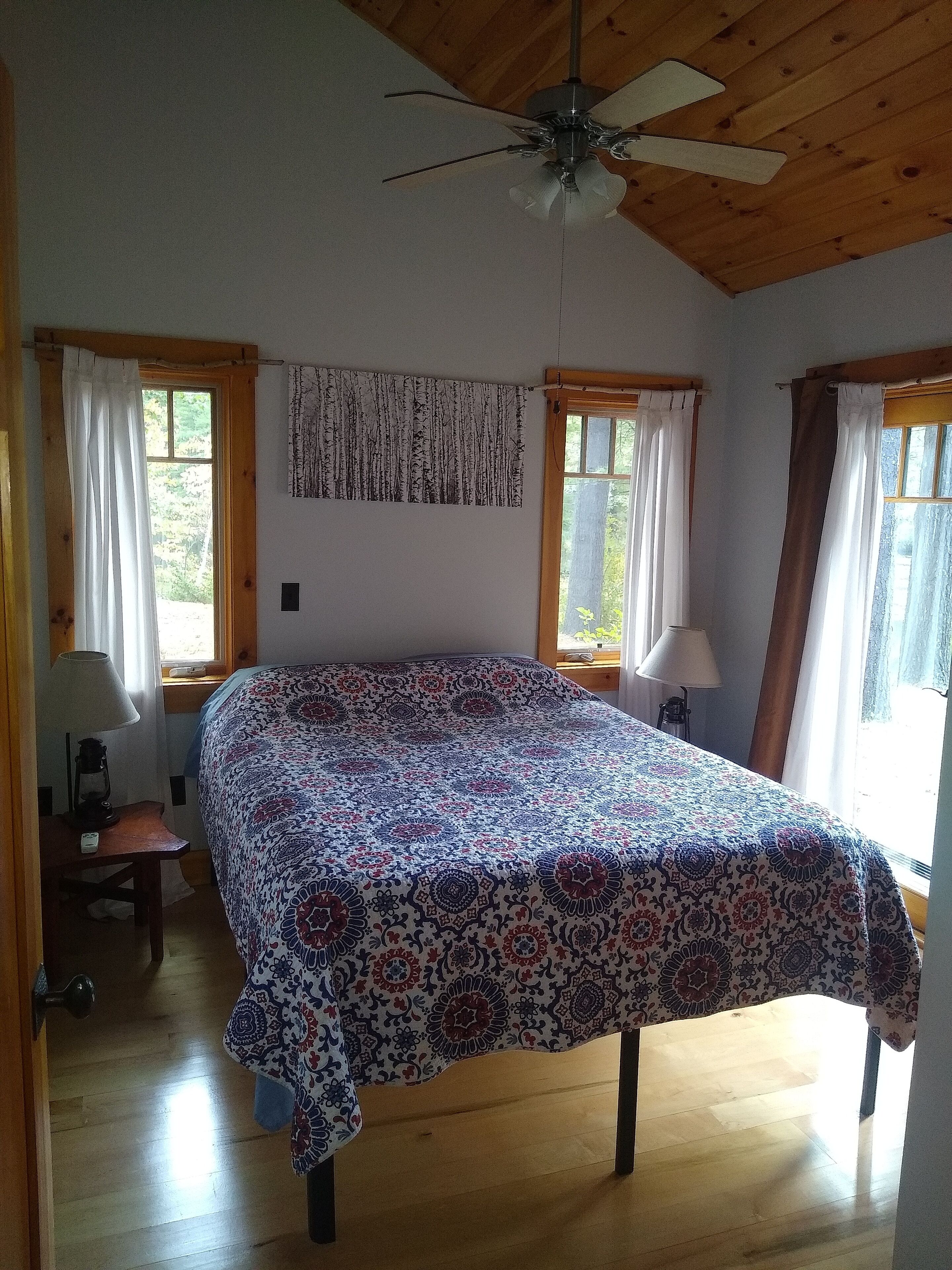 2 bedrooms, desk, iron/ironing board, free WiFi