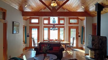 Smart TV, fireplace, books