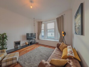 TV, books - Perfect location for beach and golfing (Troon)