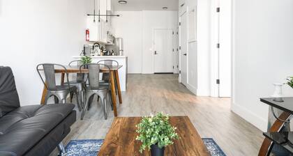 Beautiful 1BR Next to EWR 0935