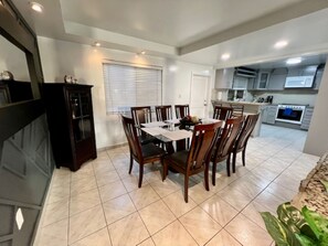 Dining room - CASA LIBERTAD 854 (Tijuana)