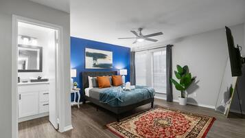 2 bedrooms, iron/ironing board, free WiFi, bed sheets