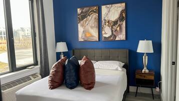 1 habitación, tabla de planchar con plancha, wifi gratis y ropa de cama