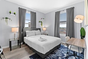 1 bedroom, iron/ironing board, free WiFi, bed sheets - Charming 1BR Near Encore 7798 (Everett)