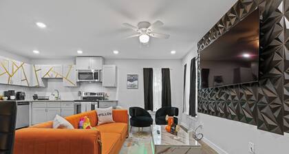 Urban Northeast Houston Entire Home 15 minutes from Downtown with Free Parking