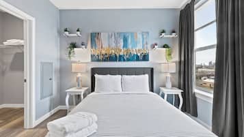 1 bedroom, iron/ironing board, free WiFi, bed sheets