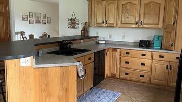 Microones, forn, placa de cuina i rentaplats