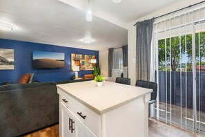 Interior - Beautiful Studio in University Hills 4378 (Austin)