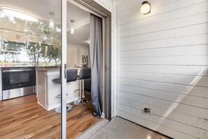 Interior - Beautiful Studio in University Hills 4378 (Austin)