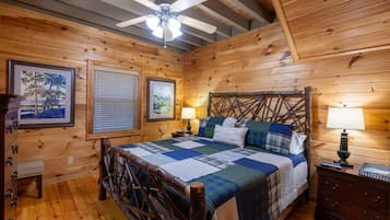 3 bedrooms, desk, free WiFi, bed sheets