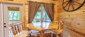 A Little River Romance | Private Dock + Hot Tub