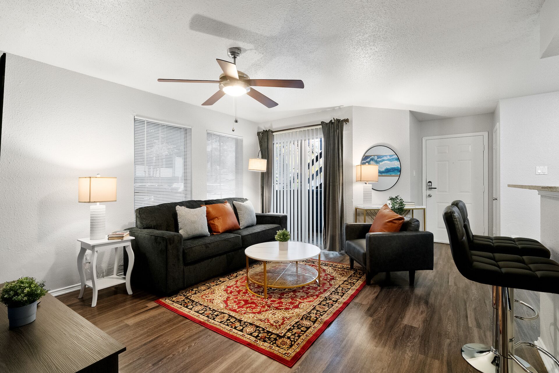 Beautiful 1BD/1BA in University Hills 5207