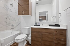 Hair dryer, towels - Beautiful 1BR in Riverside Austin 3979 (Austin)