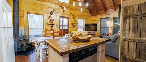 المنشأة من الداخل