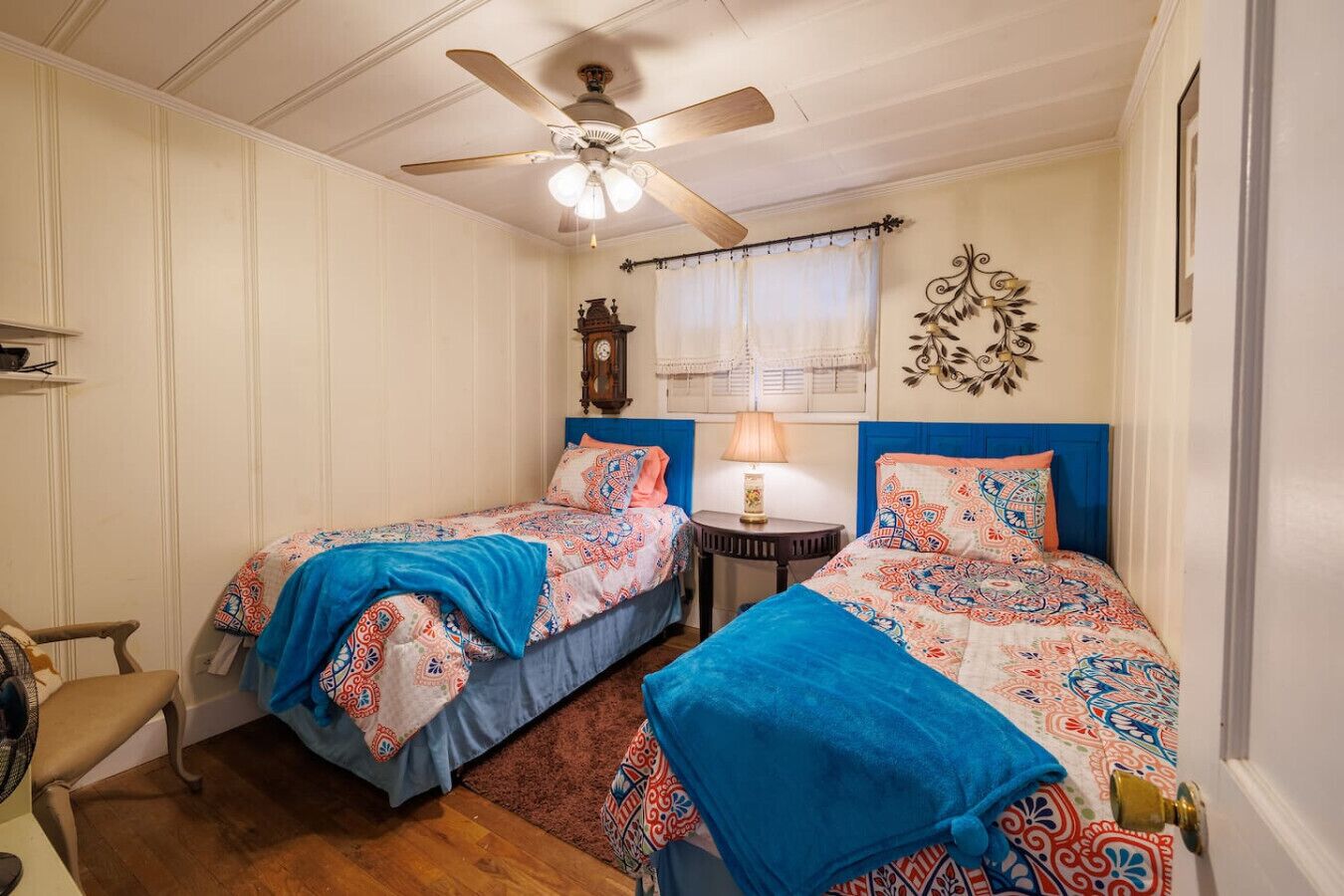 Wi-Fi gratuit, draps fournis