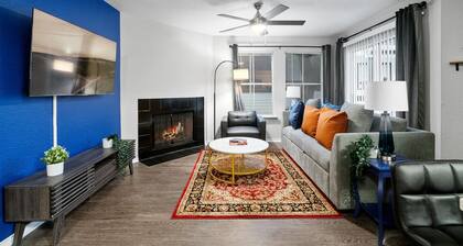 Beautiful 2BD/2BA in University Hills 1038