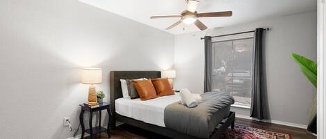 1 chambre, fer et planche à repasser, Wi-Fi gratuit, draps fournis