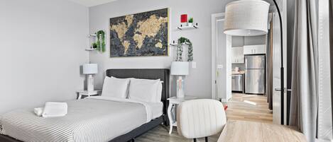 1 habitación, tabla de planchar con plancha, wifi gratis y ropa de cama