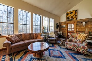 Télévision, cheminée