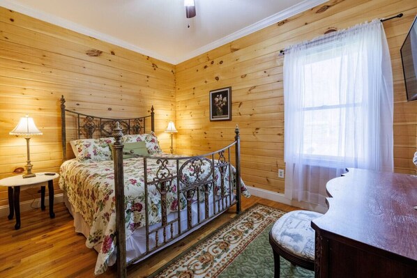 4 chambres, fer et planche à repasser, Wi-Fi gratuit, draps fournis